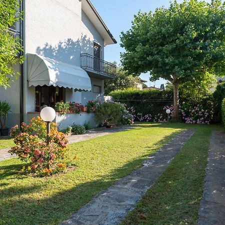Apartment Holiday Versilia 카마이오레 외부 사진
